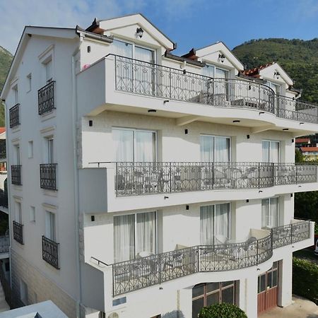 Villa Julia เบาซิชี ภายนอก รูปภาพ