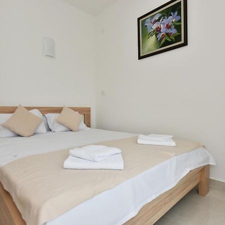 Villa Julia เบาซิชี ภายนอก รูปภาพ