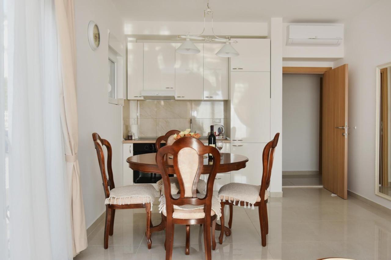 Villa Julia เบาซิชี ภายนอก รูปภาพ