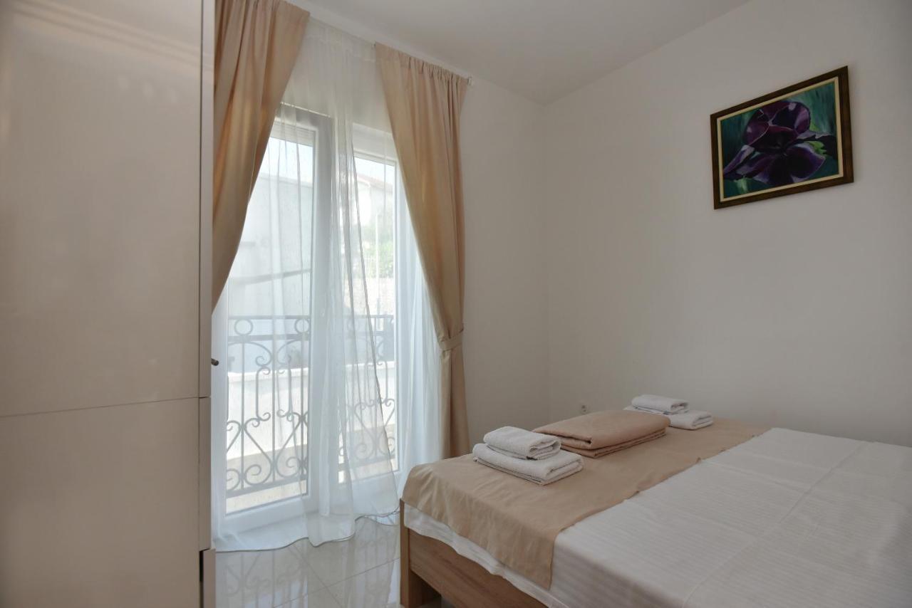 Villa Julia เบาซิชี ภายนอก รูปภาพ