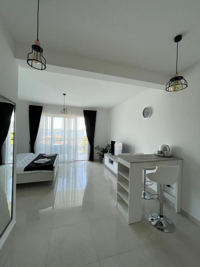 Villa Julia เบาซิชี ภายนอก รูปภาพ