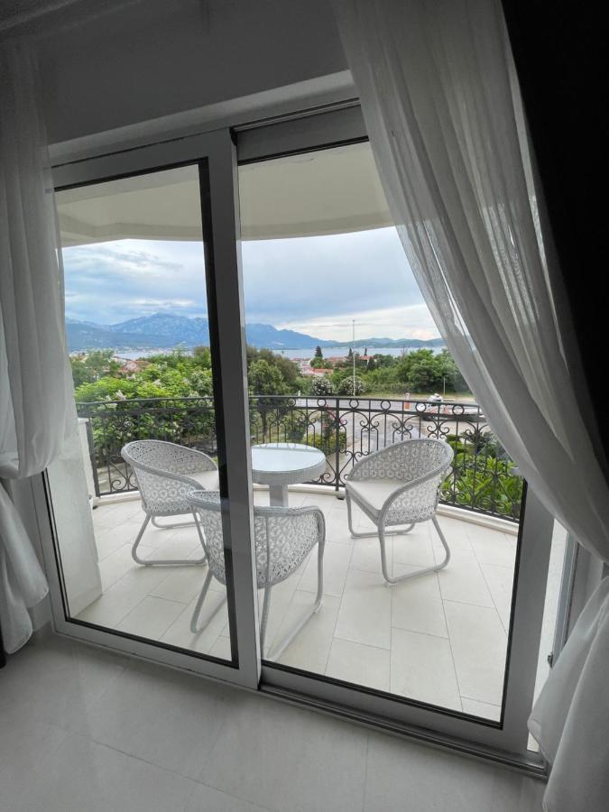 Villa Julia เบาซิชี ภายนอก รูปภาพ